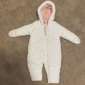 Carter’s snow suit